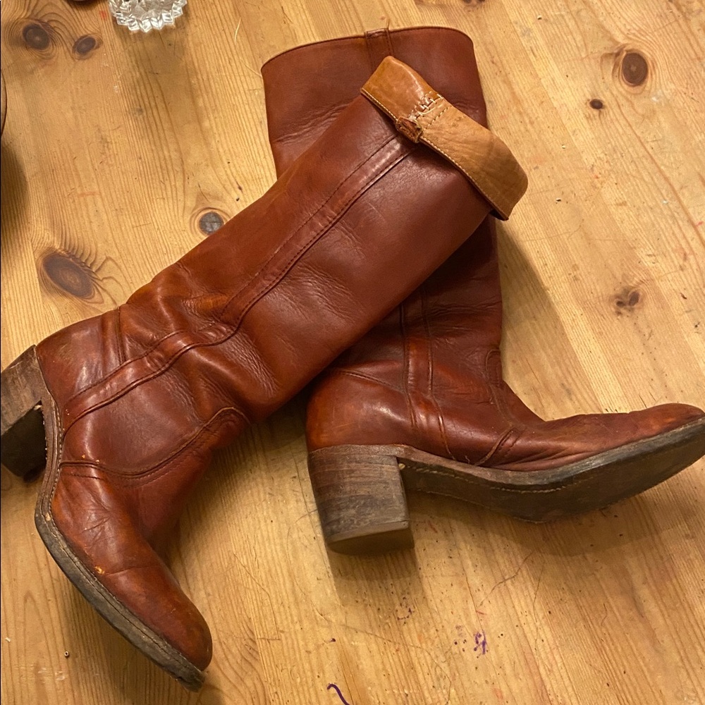 1970’s black label campus Frye boot